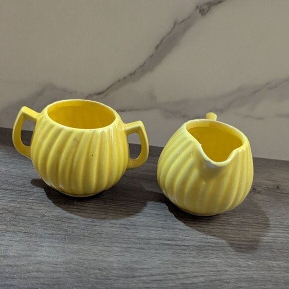 Vintage Retro Sunny Yellow Ribbed Ceramic Sugar Bowl & Creamer Set Two Handles - Picture 2 of 7